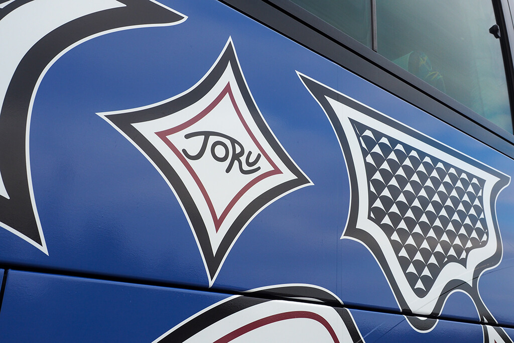 セタプクサ号にはデザイナーの名前も