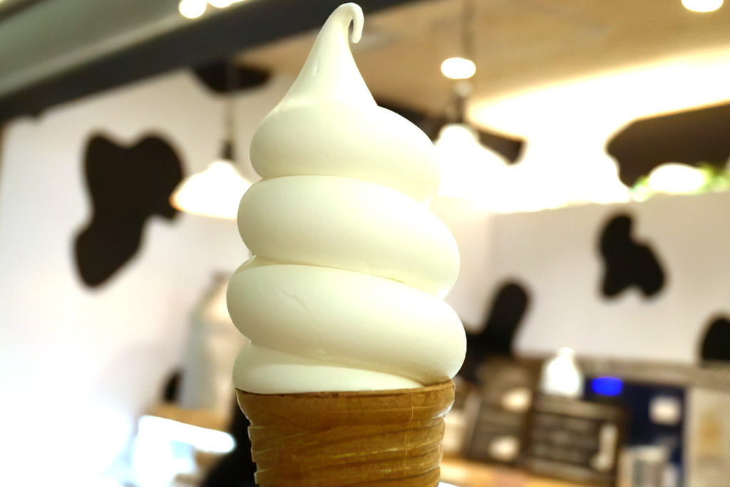 ミルクスタンド 北海道興農社(Milk Stand)