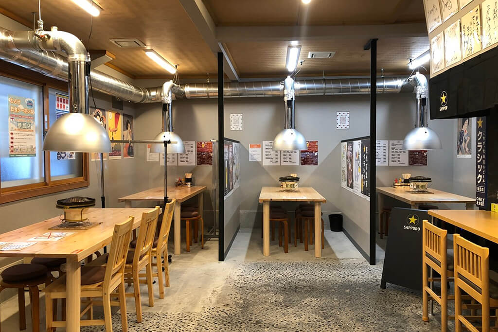 炭焼じんぎすかん マルコの店内