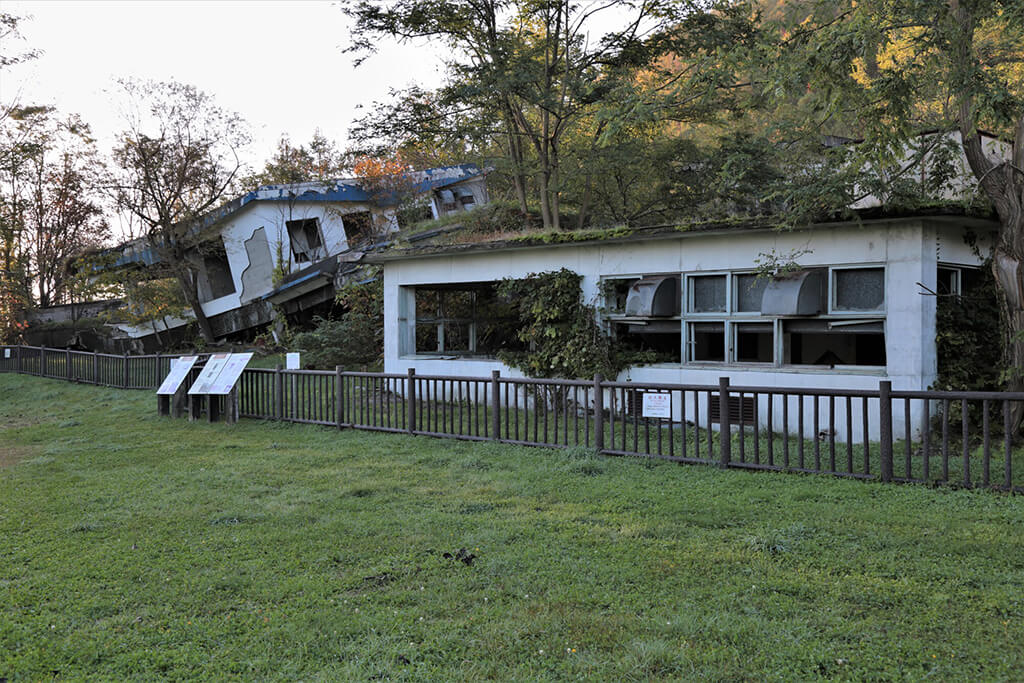 昭和新山の1977年火山遺構公園